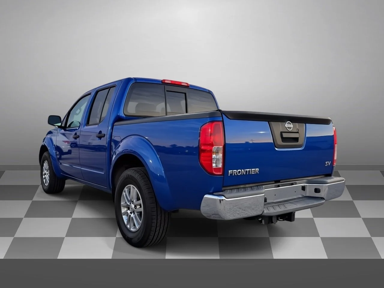 Used 2015 Metallic Blue Nissan S image 3