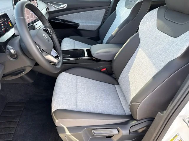 New 2026 Opal White Pearl Volkswagen Pro image 37