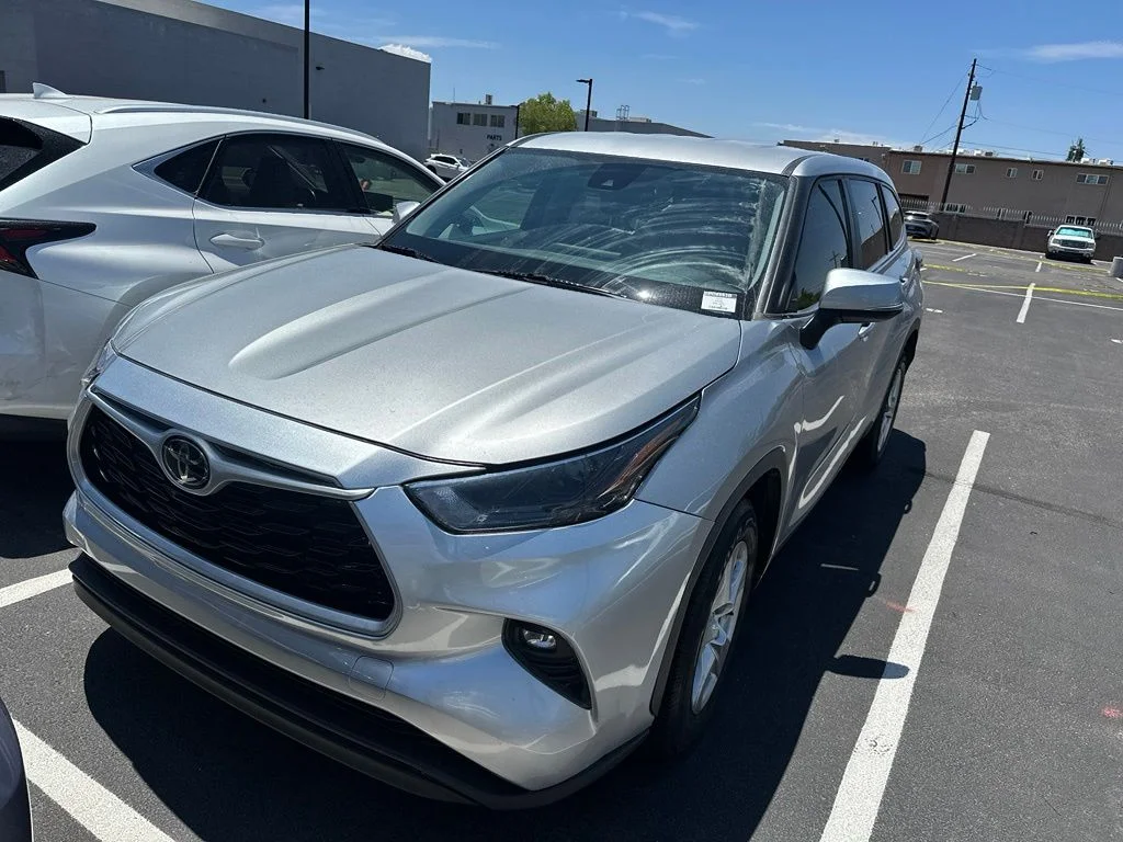 Used 2023 Silver Toyota LE image 11