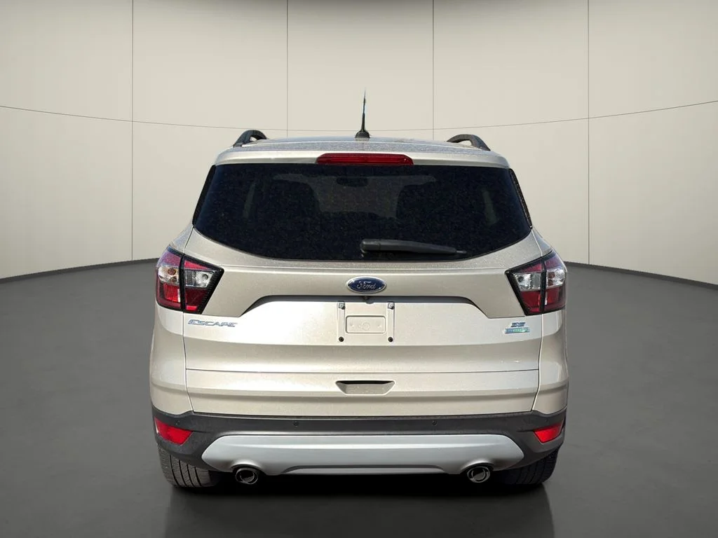 Used 2017 Gold Ford SE image 6
