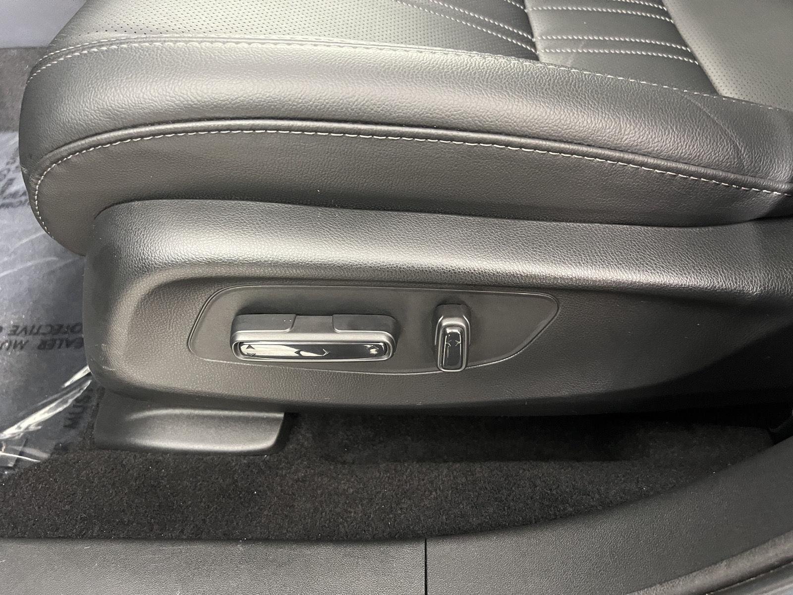 2026 Honda HR-V EX-L - Photo 14