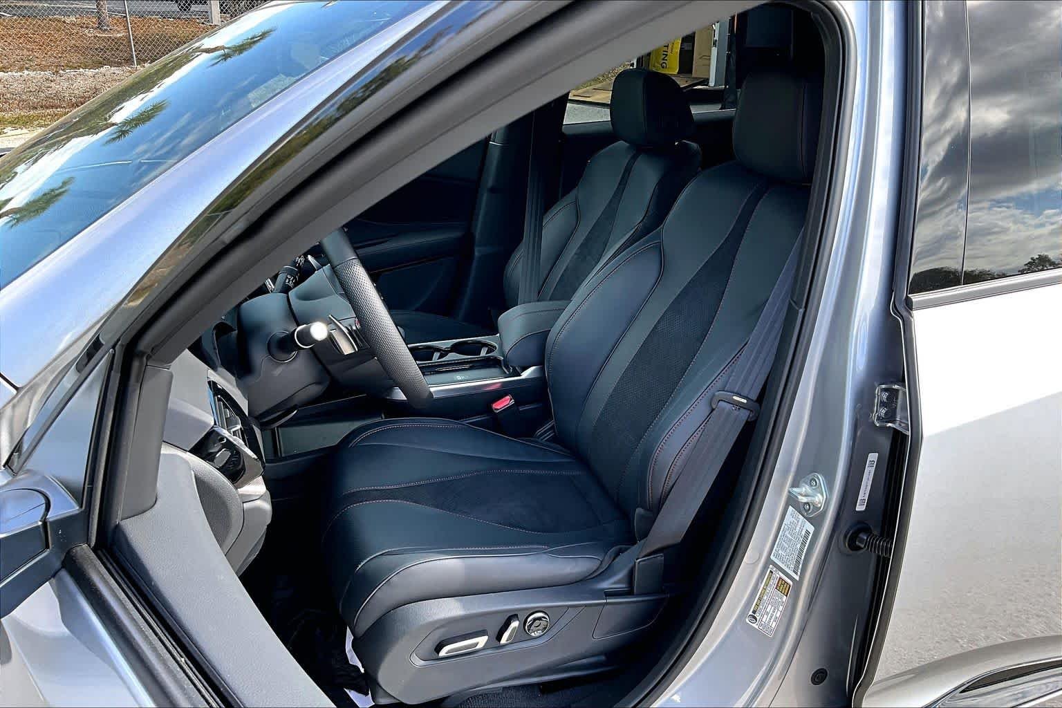 New 2026 Solar Silver Metallic Acura w/A-Spec Package image 9
