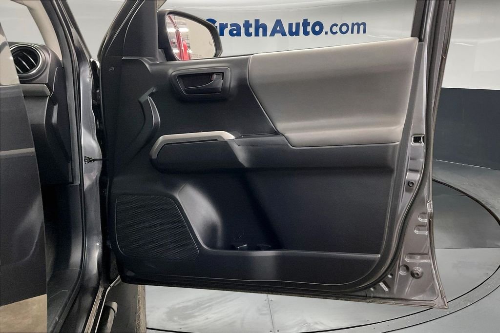 Used 2022 Gray Toyota SR5 image 29