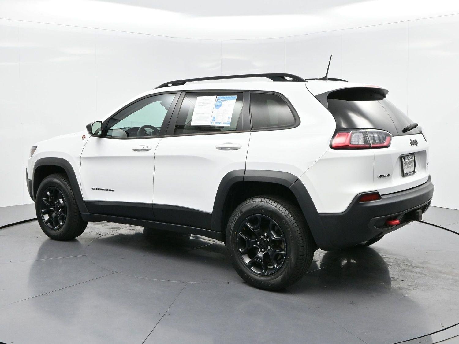 Used 2022 White Jeep Trailhawk image 5