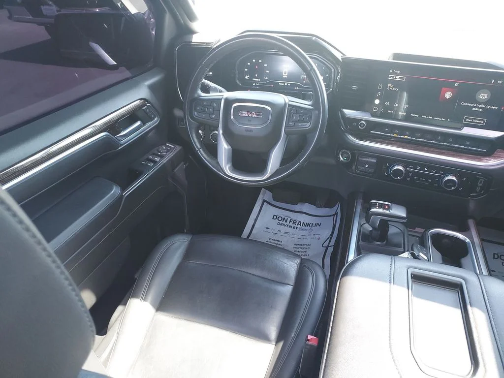 Used 2022 Black GMC Elevation image 15