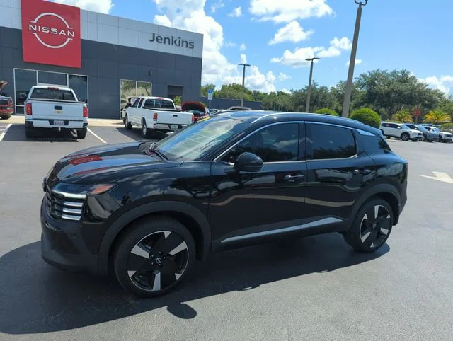 Used 2025 Black Nissan SR image 13