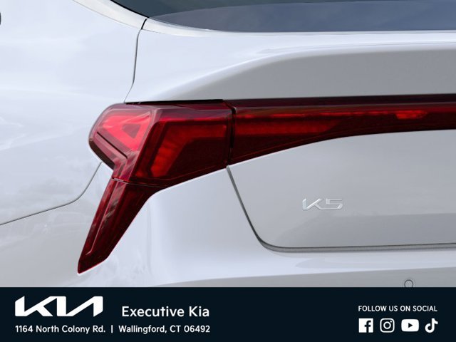 New 2027 Snow White Pearl Kia GT image 11