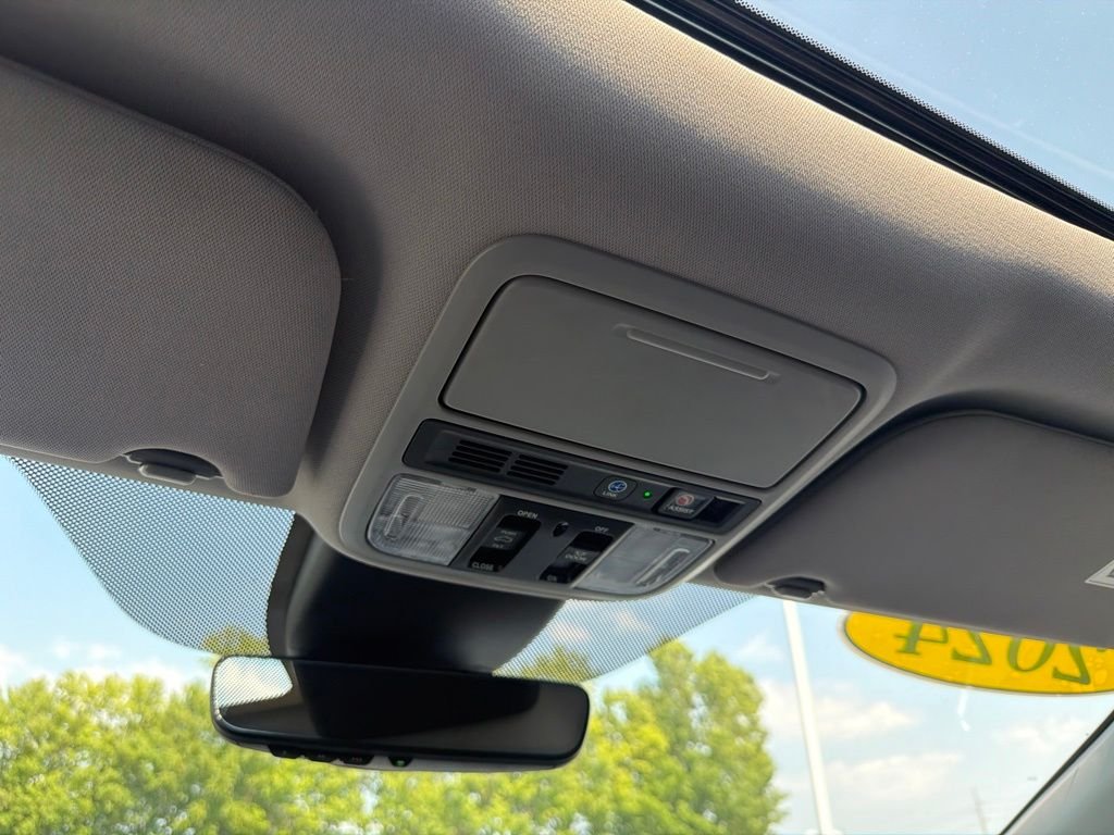 2024 Honda Odyssey Elite - Photo 15