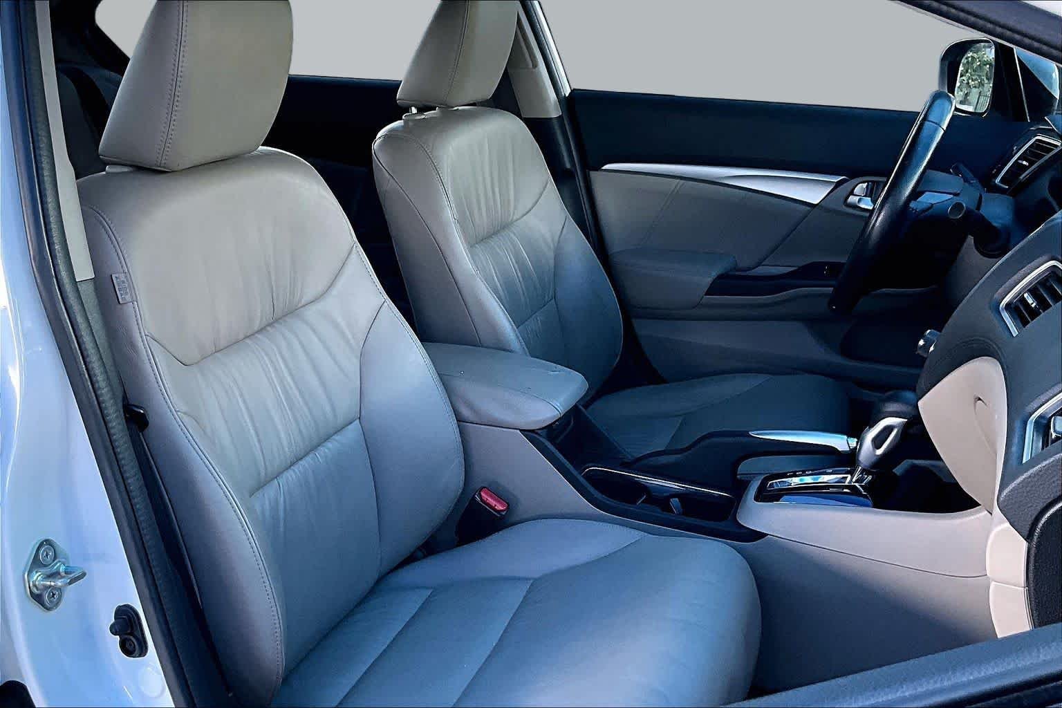 Used 2015 White Orchid Pearl Honda EX-L image 9