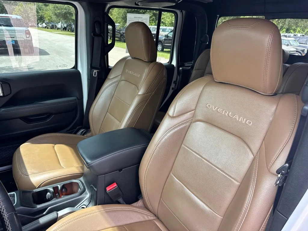 Used 2022 Bright White Clearcoat Jeep Overland image 10