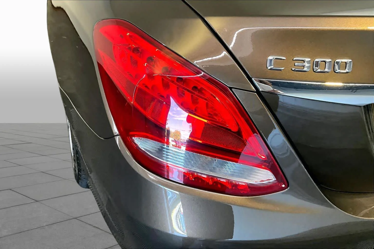 Used 2015 Dakota Brown Metallic Mercedes-Benz C 300 image 28
