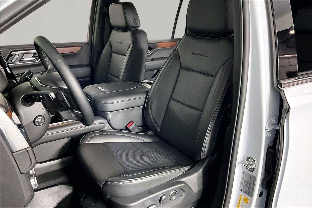 Used 2026 White GMC Denali image 20