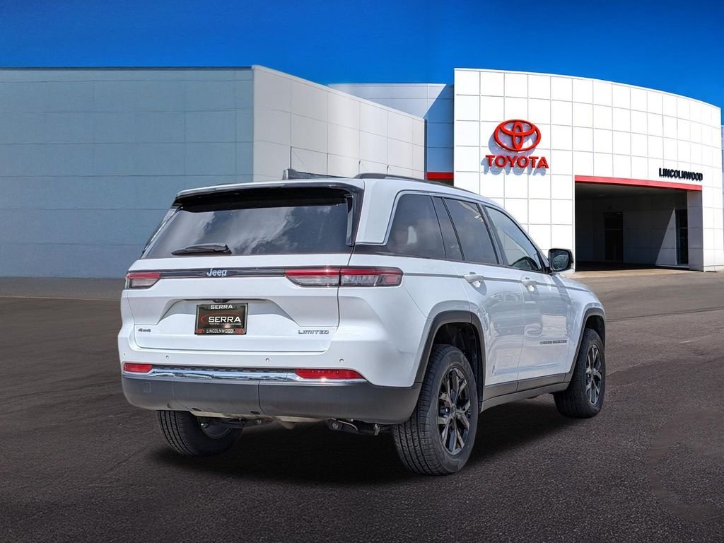 Used 2022 White Jeep Limited image 11