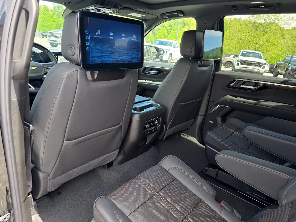 New 2026 Black Chevrolet High Country image 25