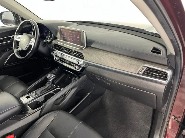Used 2022 Purple Kia SX image 44