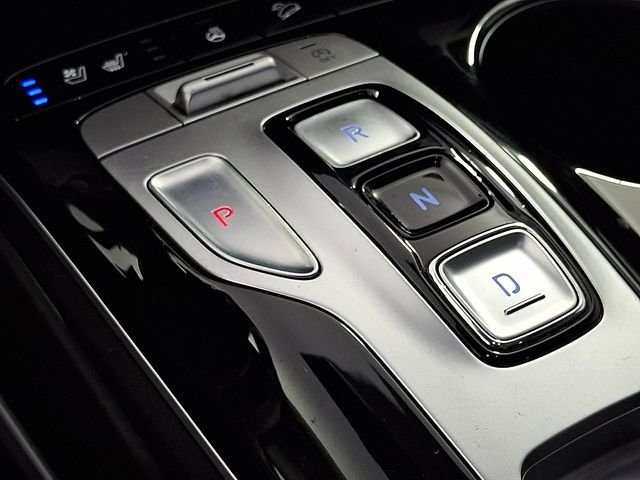 Certified Used 2022 Silver Hyundai Limited image 18