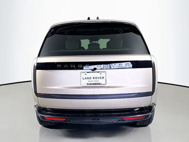 New 2026 Batumi Gold Premium Metallic Land Rover SE image 6