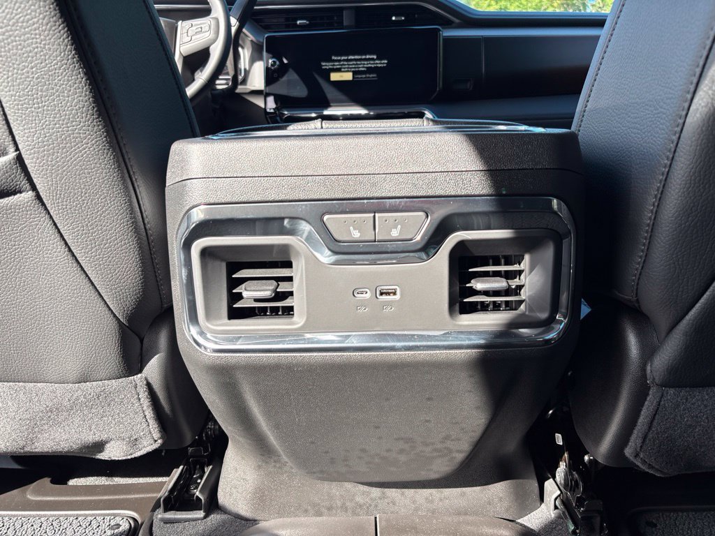 Used 2025 Silver GMC Denali image 28