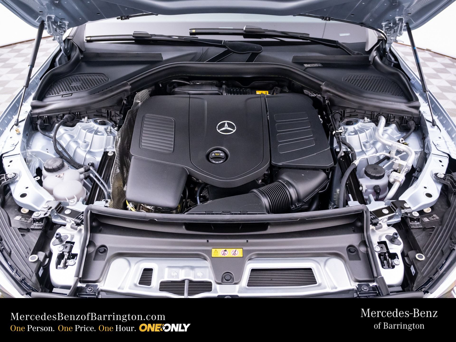New 2026 Cirrus Silver Metallic Mercedes-Benz GLC 300 image 33