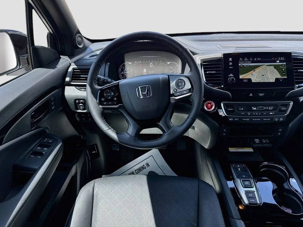 Used 2023 White Honda Elite image 28