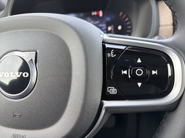 2026 Volvo XC90 Plus - Photo 20