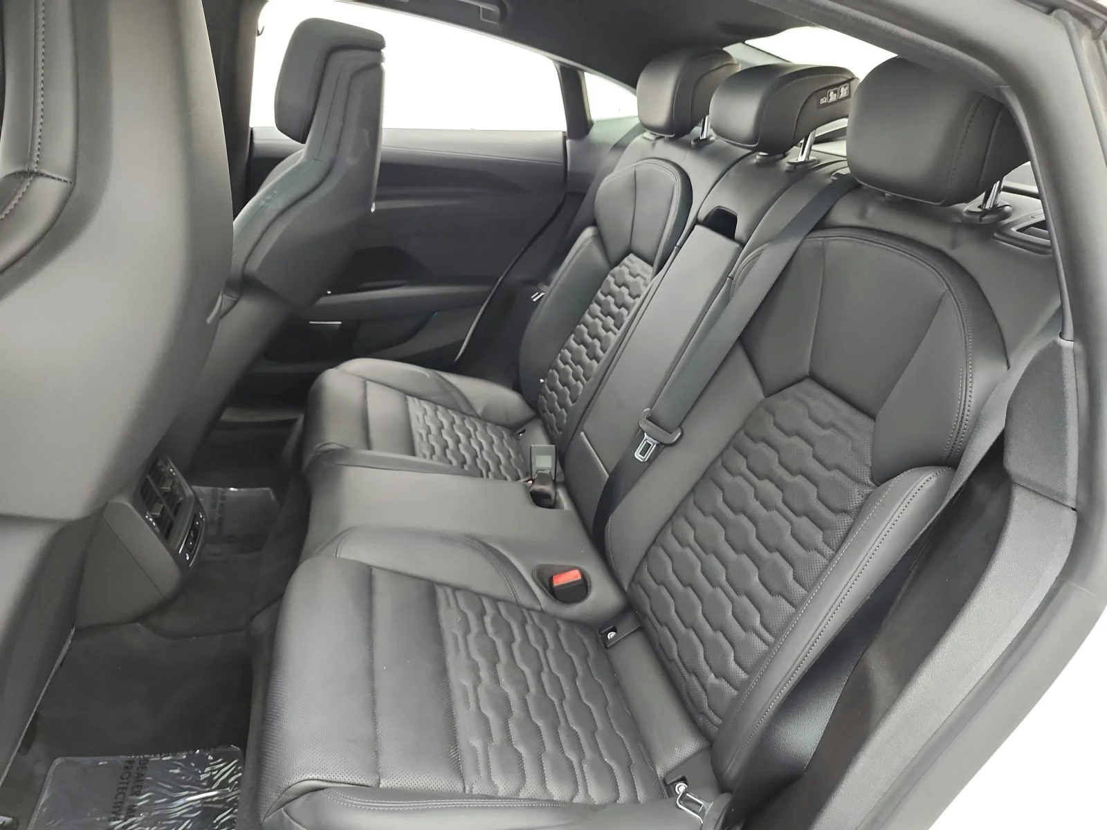Used 2022 Ibis White Audi Prestige quattro image 13