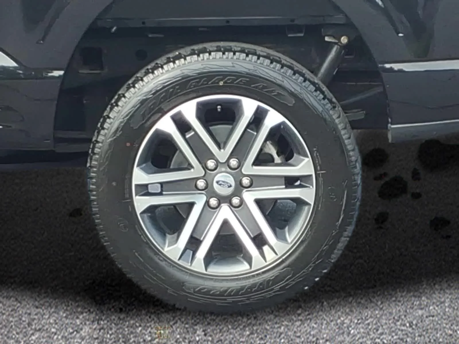 Used 2023 Agate Black Metallic Ford XL image 3