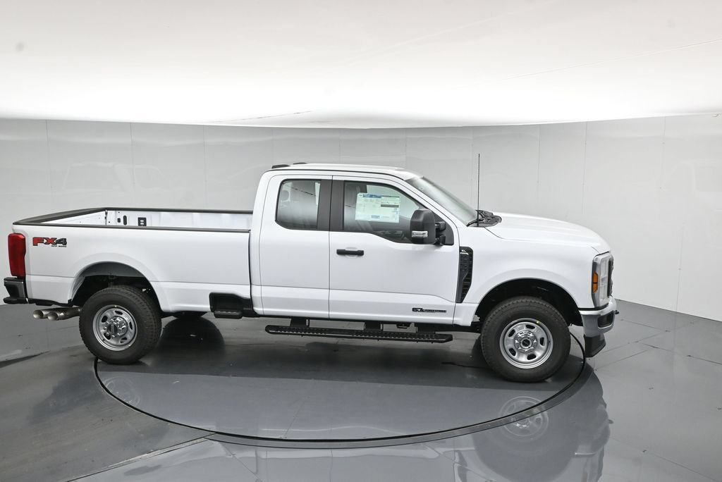 New 2026 Oxford White Ford XL image 51