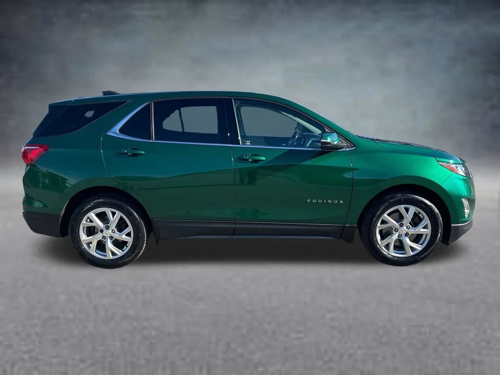 Used 2018 IVY METALLIC Chevrolet LT image 7