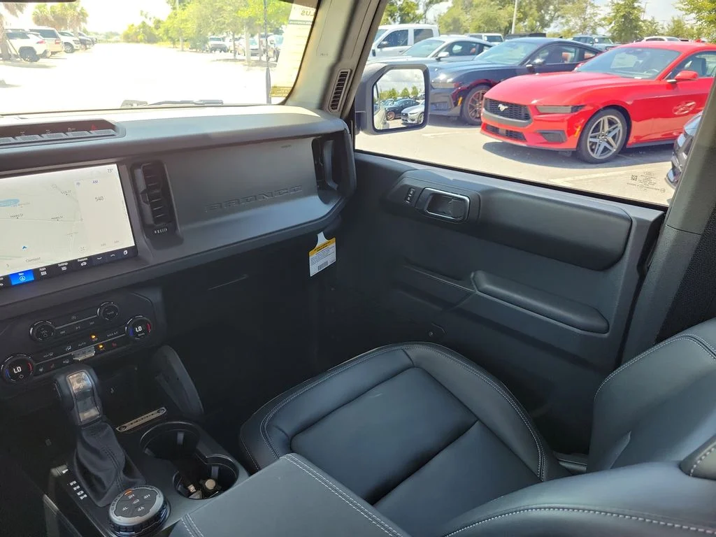 Used 2025 Desert Sand Ford Badlands image 13