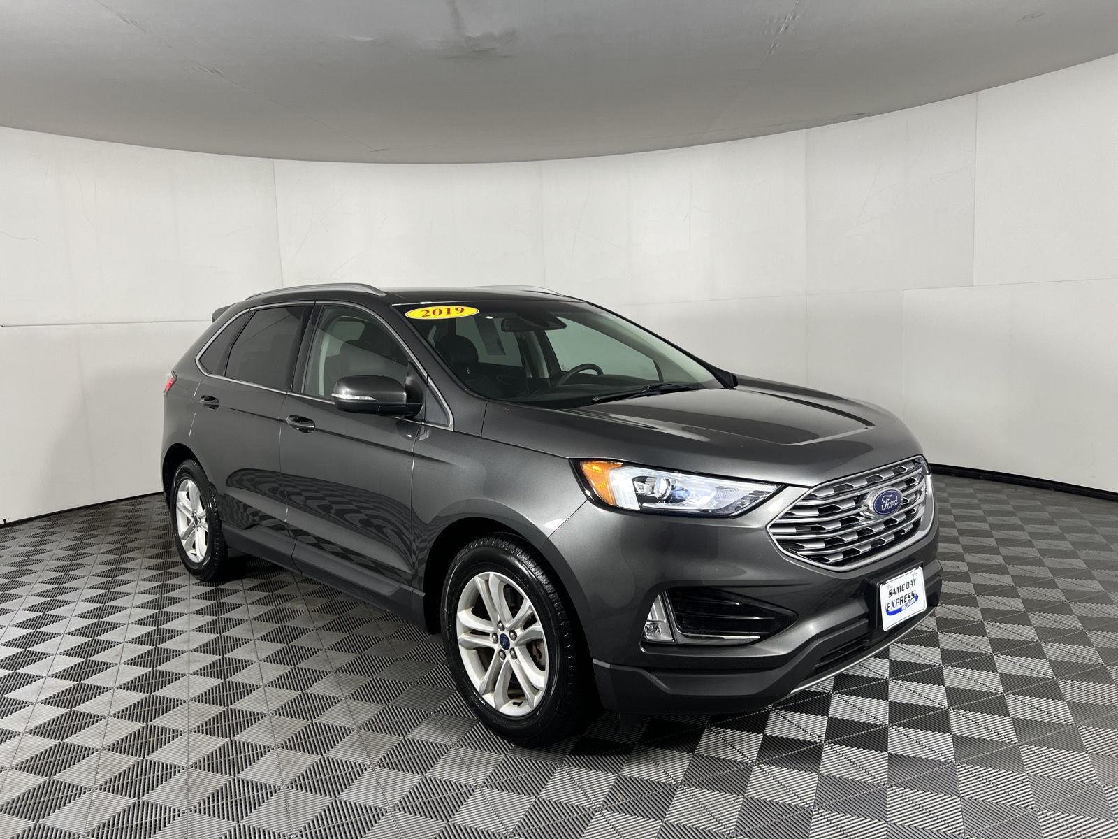 Used 2019 Magnetic Ford SEL image 34