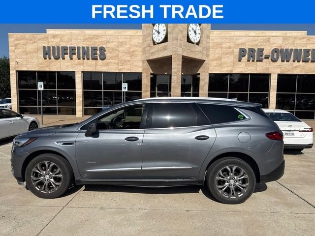 Used 2019  Buick Avenir image 1