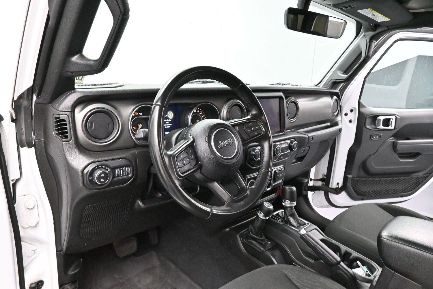 Used 2022 White Jeep Willys image 13