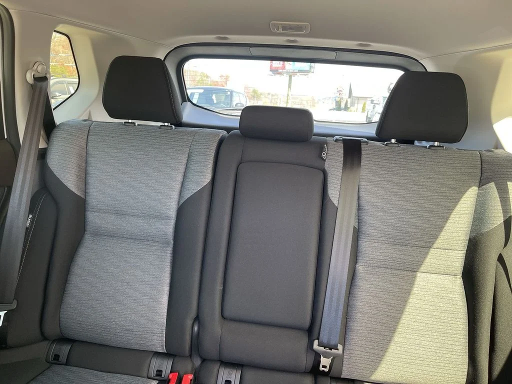 Used 2023 White Nissan SV image 21
