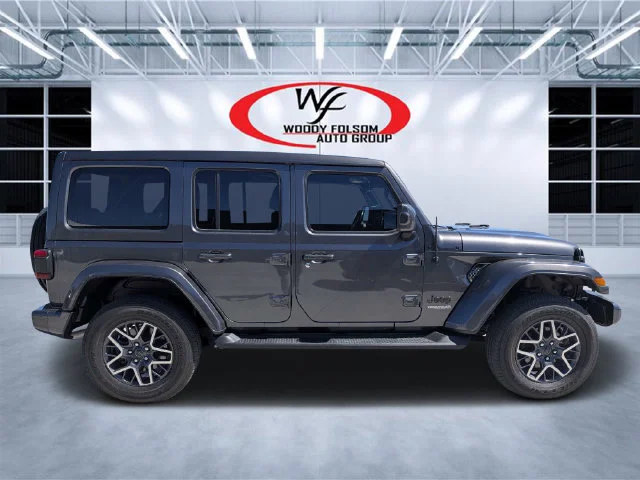 Used 2021 Silver Jeep Unlimited Sahara High Altitude image 2