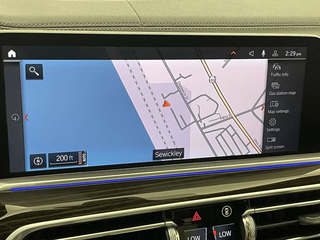 Used 2020 White BMW xDrive40i image 24