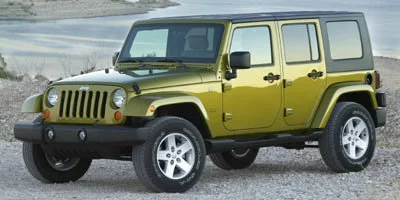 Used 2008 Silver Jeep Sahara image 1
