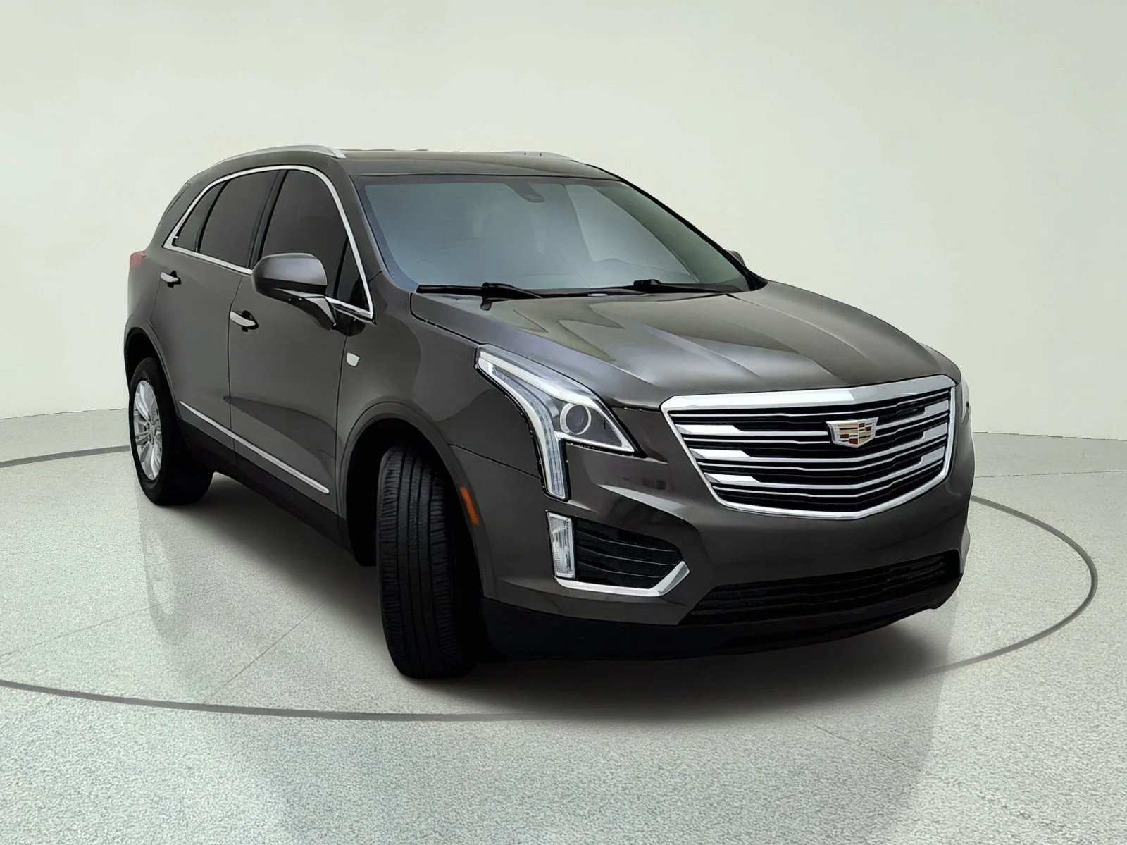 Used 2019 DARK MOCHA Cadillac FWD image 4