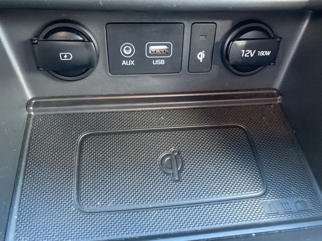 Certified Used 2021 White Hyundai Limited image 25