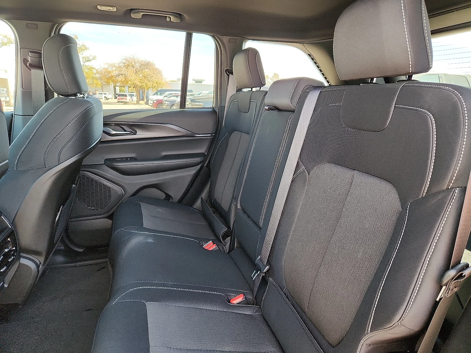 New 2025 Baltic Gray Metallic Clear-Coat  Paint Jeep LAREDO X 4X4 image 10