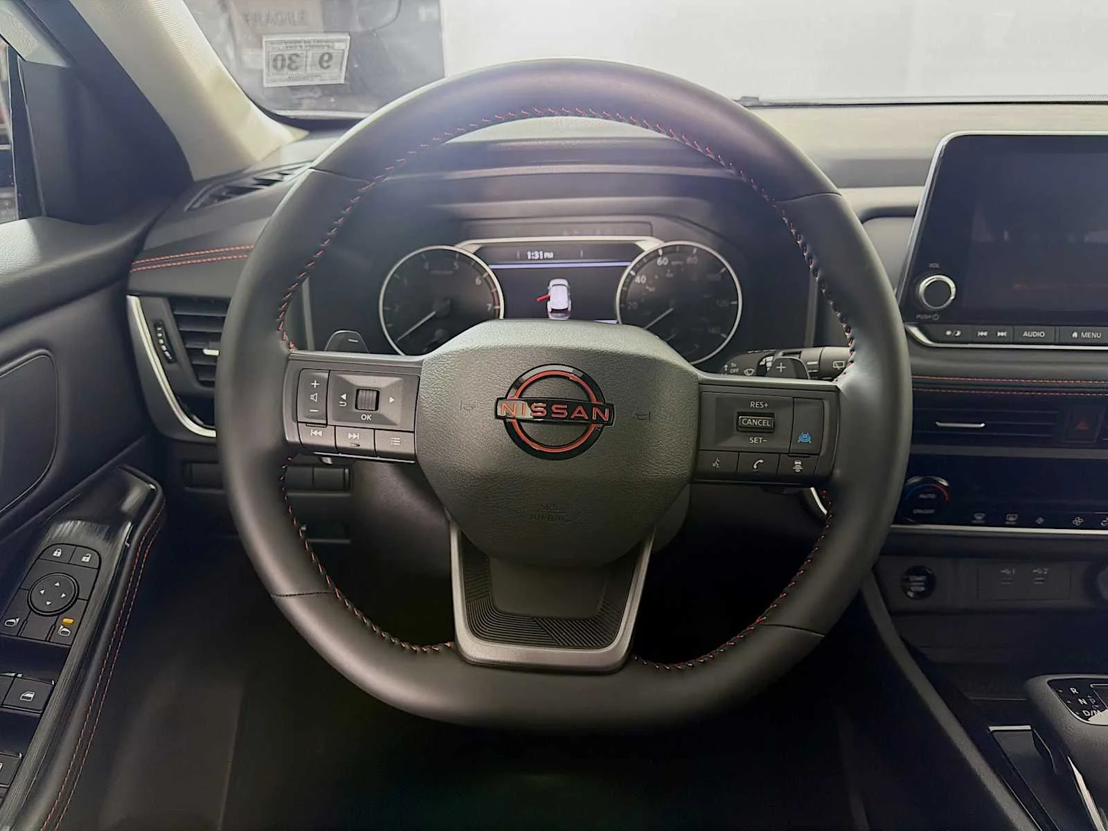 Certified Used 2025 Everest White Pearl Nissan Rock Creek image 9