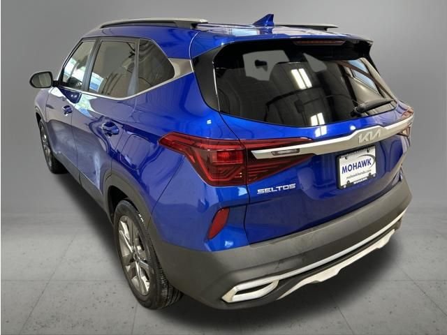 Used 2022 Neptune Blue Kia S image 3