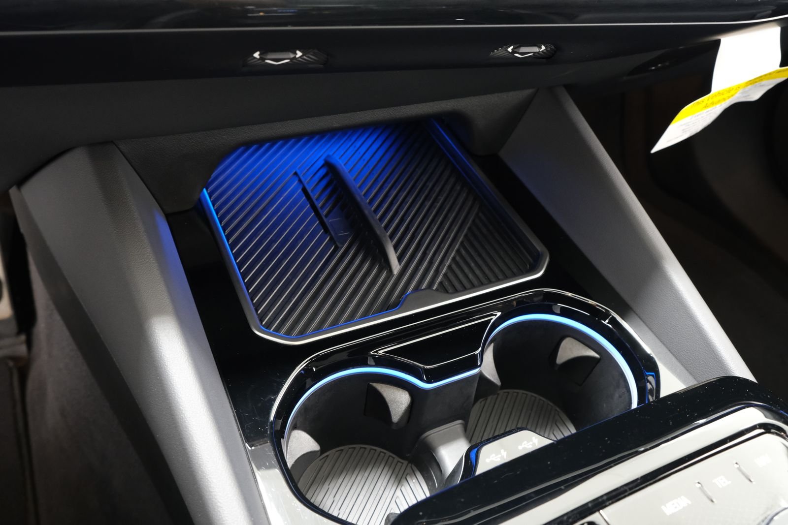 2025 BMW i5 M60 - Photo 20