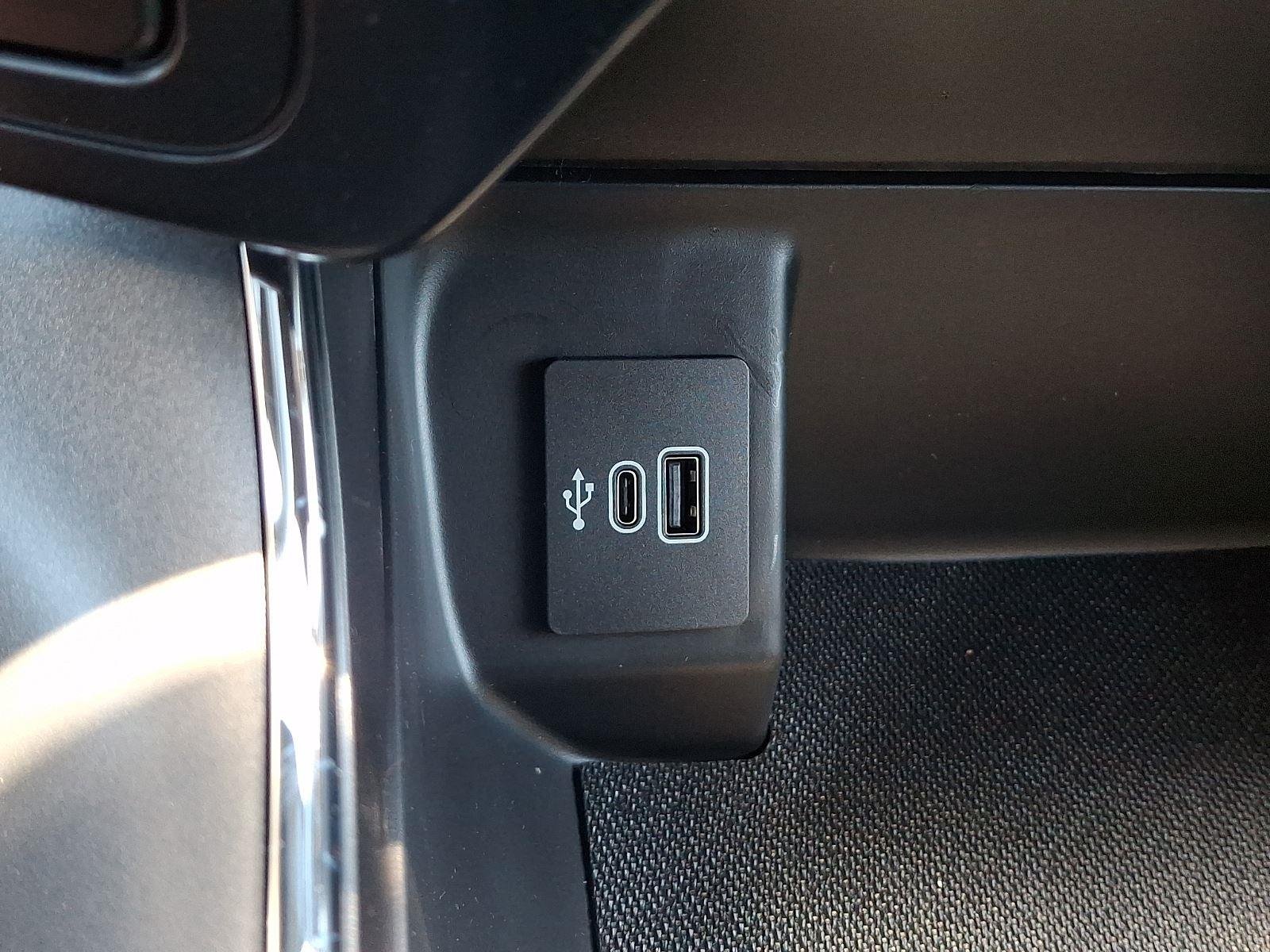 New 2026 Carbonized Gray Metallic Ford XLT image 16