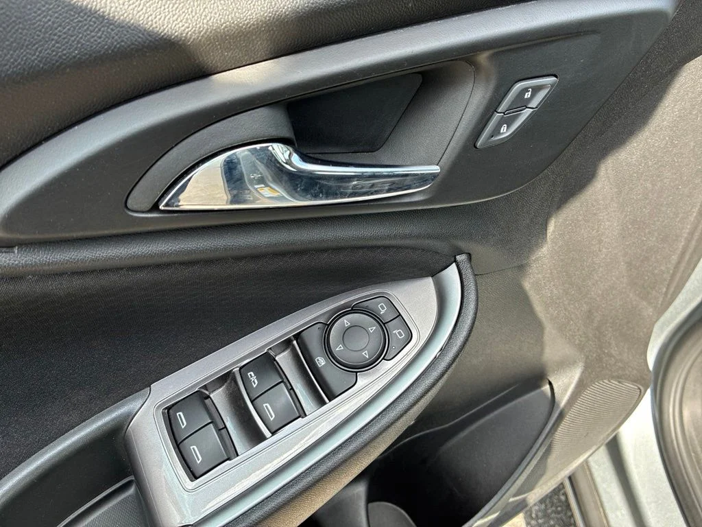 Used 2024 Gray Chevrolet LT image 32