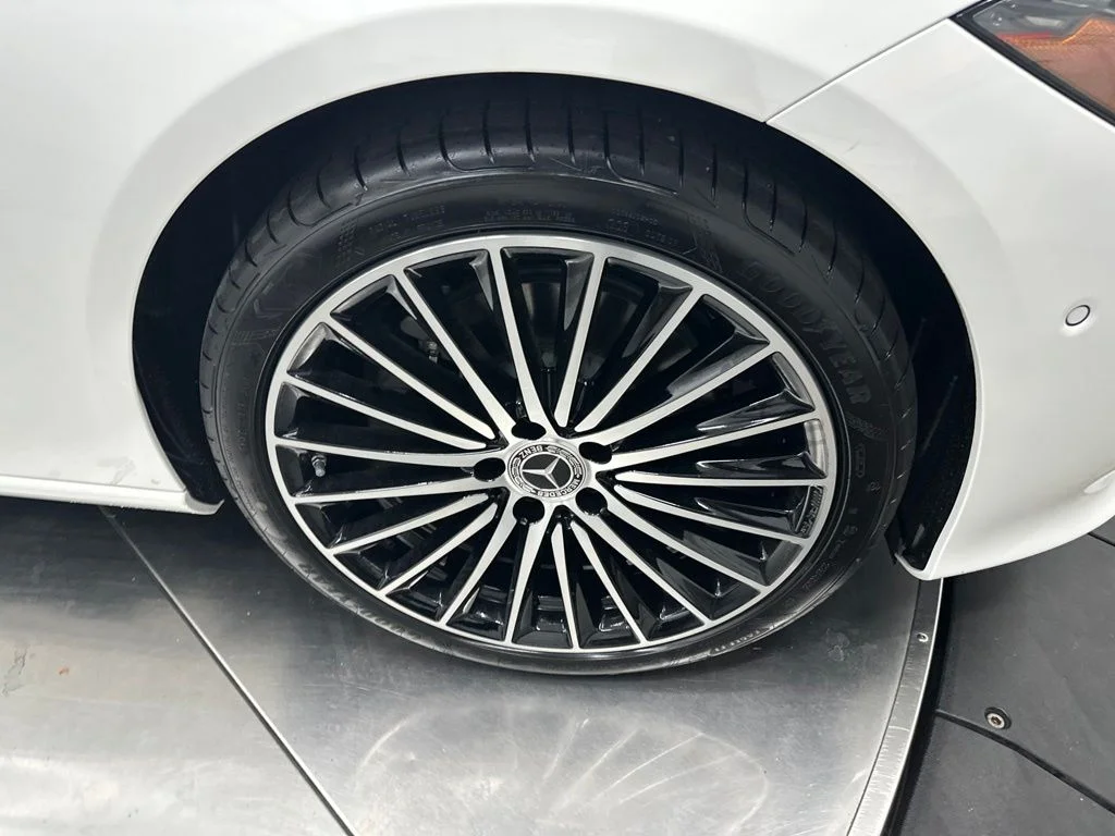 New 2026 White Mercedes-Benz C 300 image 9