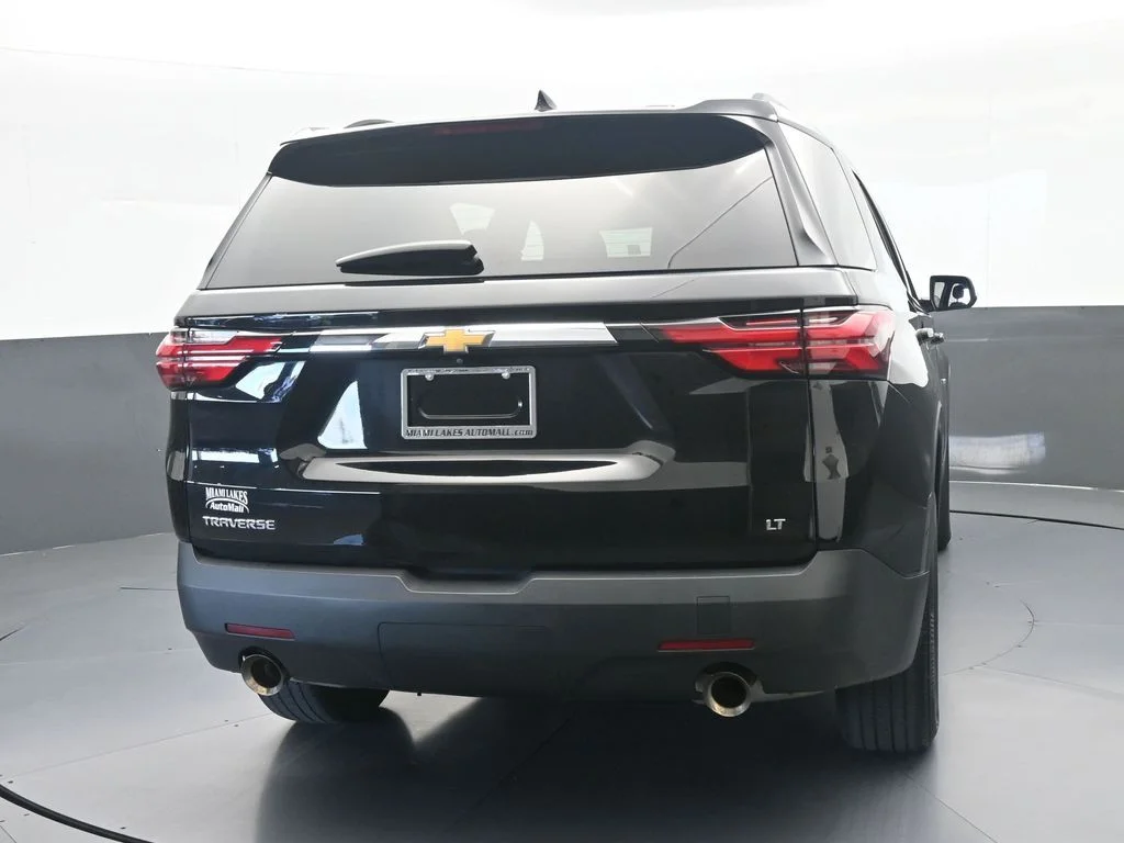 Used 2023 Mosaic Black Metallic Chevrolet LT image 5