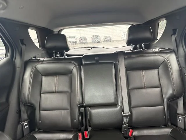 Used 2024 Summit White Chevrolet Premier image 23