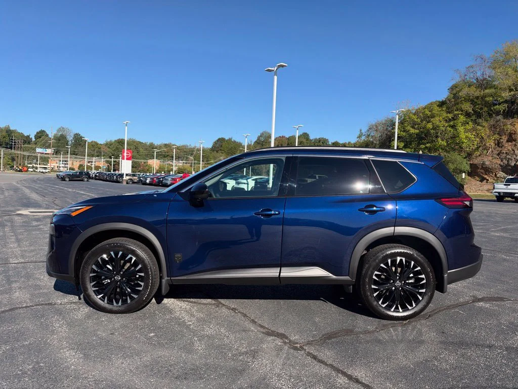 Used 2026 Deep Ocean Nissan Dark Armor image 3