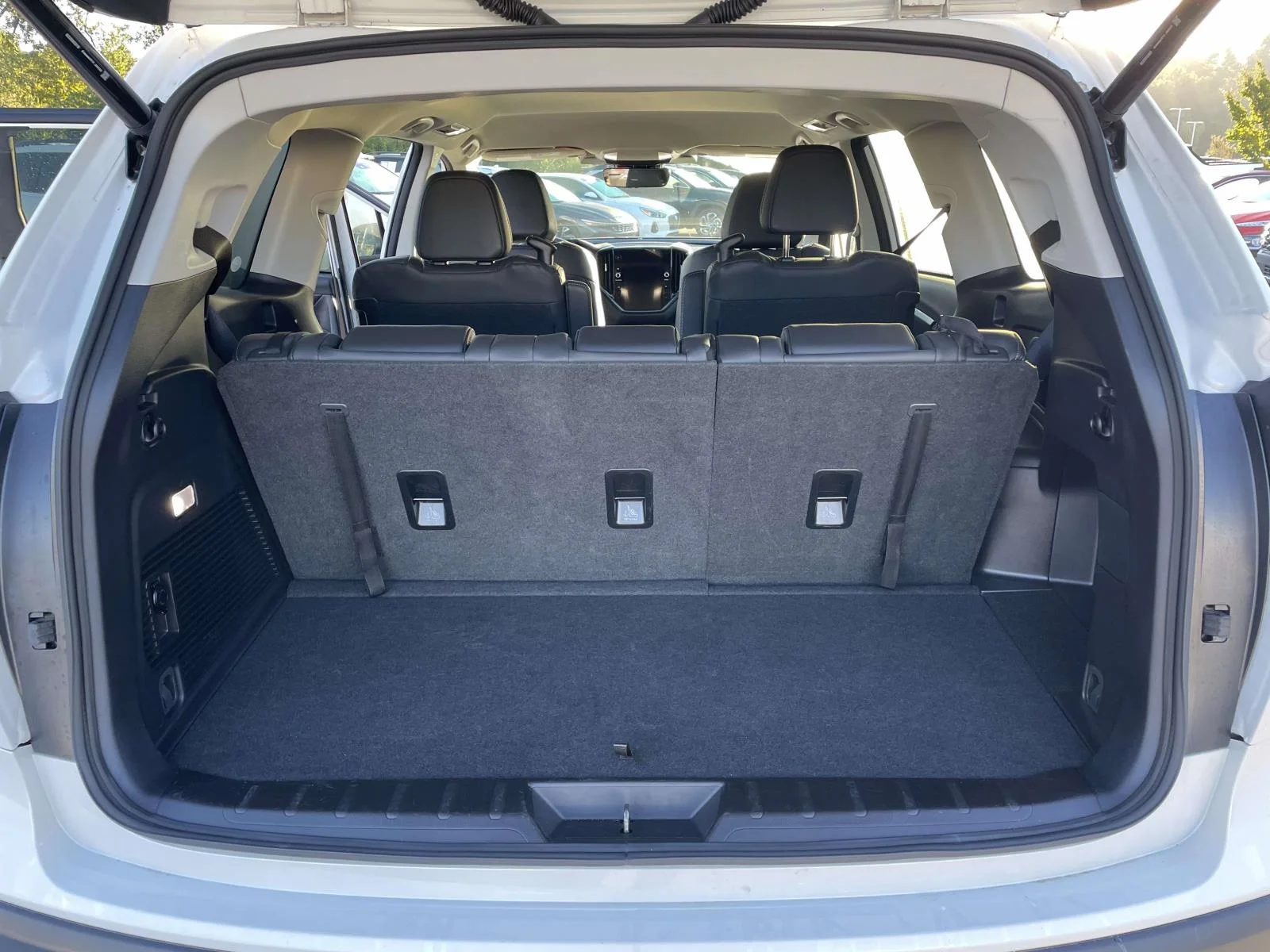 Used 2026 Crystal White Pearl Subaru Premium image 27
